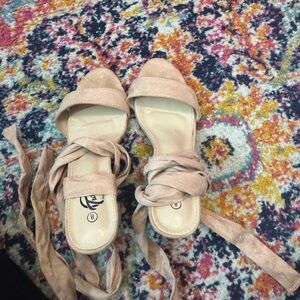 Elegant light pink / tan Women's heels with wrap around ankles